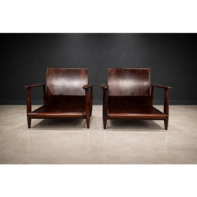 White Pair of Armchairs in Brazilian Rosewood & Bouclé by Liceu de Artes, 1960s – Lot 218 For Sale - Image 8 of 13