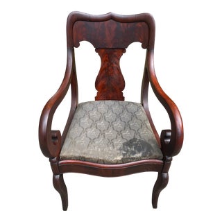 Late 19th Century Antique Duncan Phyfe-Style Mahogany Armchair For Sale