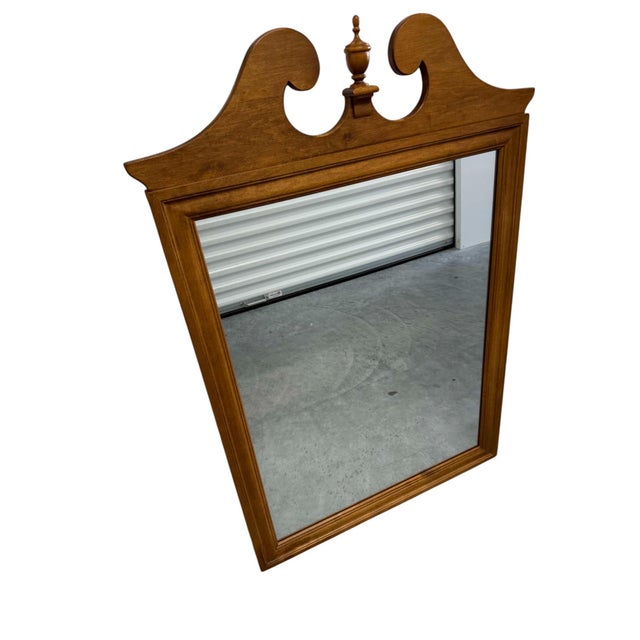 Traditional Late 20th Century Ethan Allen Federal Style Nutmeg Maple Wall Mirror For Sale - Image 3 of 6