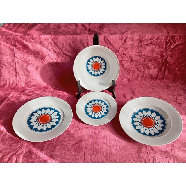 Blue Serving Dishes from Seltmann Weiden, 1960s, Set of 18 For Sale - Image 8 of 8