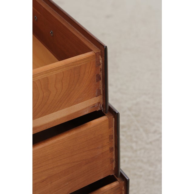 Ethan Allen Cherry Georgian Court 10 Drawer Dresser For Sale In Philadelphia - Image 6 of 13