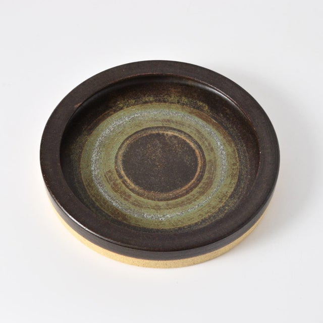 Brown Vintage Stoneware Bowl from Jersey Pottery, 1970s For Sale - Image 8 of 8
