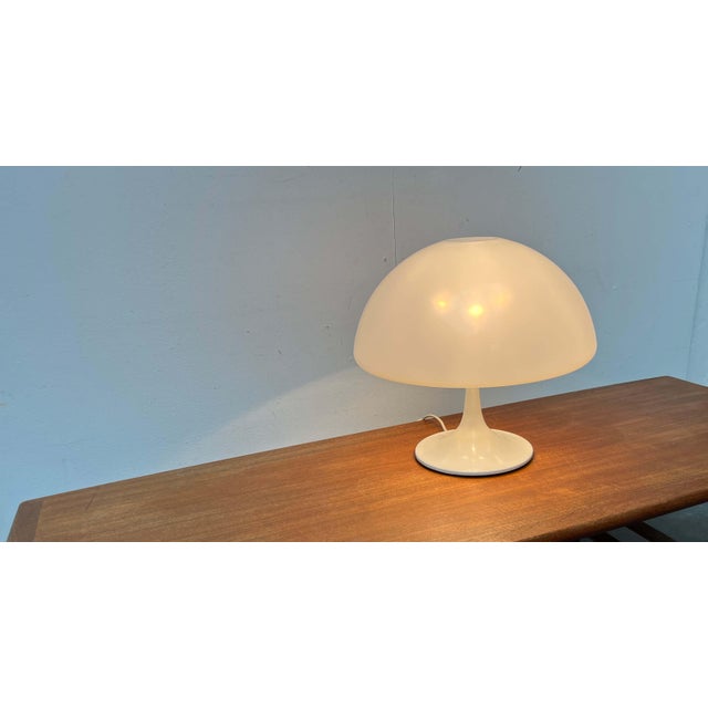 Mid-Century Modern Italian Space Age Table Lamp by Luigi Massoni for Guzzini, 1960s For Sale - Image 14 of 18