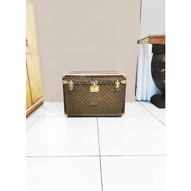 Louis Vuitton Antique Trunk from Louis Vuitton, 1905 For Sale - Image 4 of 16