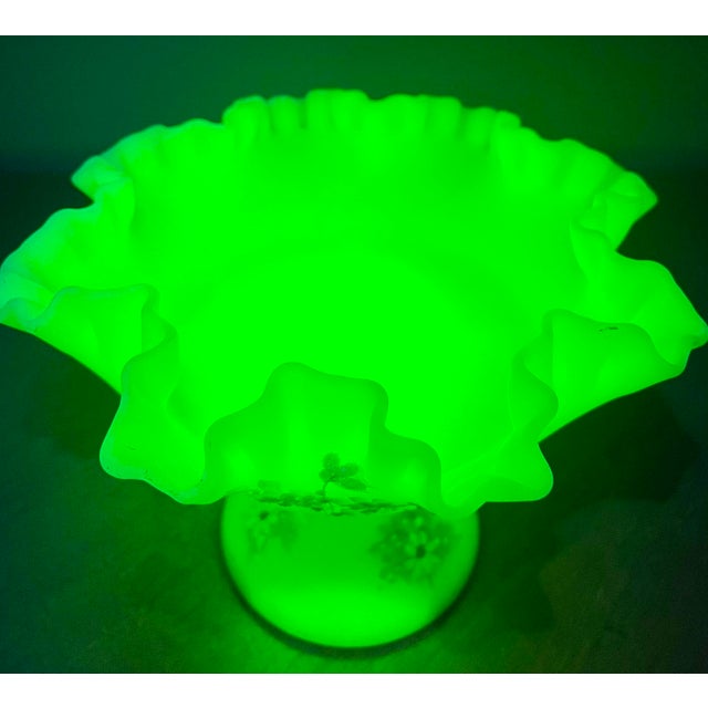 Cream 1970s Fenton Uranium Glass Daisies on Custard Round Pedestal Compote For Sale - Image 8 of 12