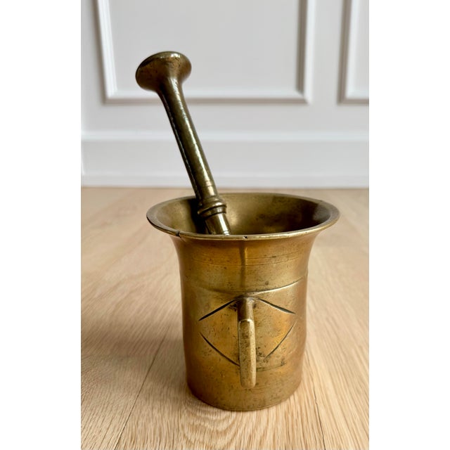Antique 19th-Century Austrian Heavy-Cast Brass Mortar and Pestle For Sale - Image 4 of 7