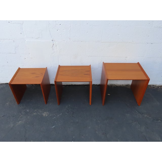 Danish Modern Waterfall Teak Wood Nesting Side End Tables 3pc Set 6650 For Sale - Image 12 of 15