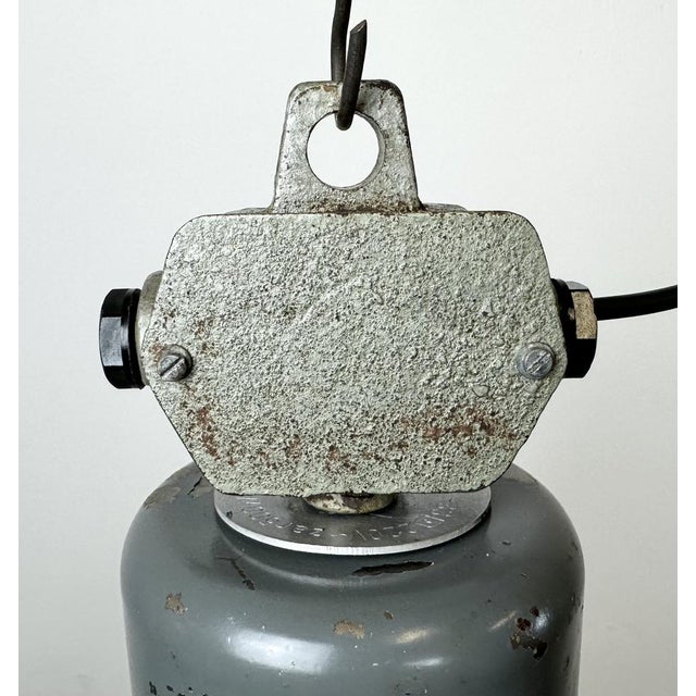 1960s Industrial Grey Aluminium Pendant Lamp from Polam Wilkasy, 1960s For Sale - Image 5 of 18