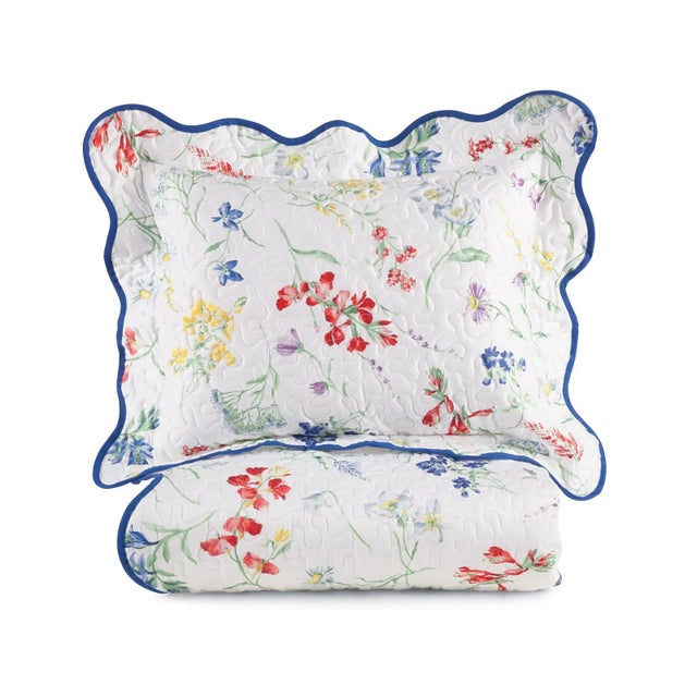 Picked to replace the everyday with the wonderful regeneration of nature. Printed on high quality 300 thread count...