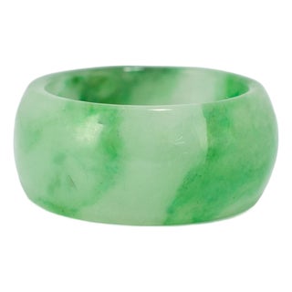 Ladies Natural Green 20.30ct Jadeite Jade Band Ring, Size 5 For Sale
