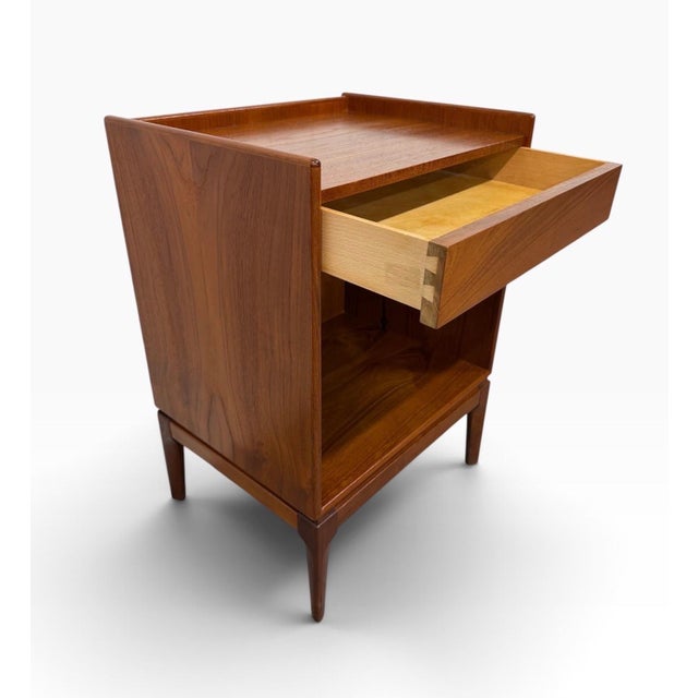 Mid-Century Danish Modern Søborg Møbelfabrik Teak Nightstands - Set of 2 For Sale - Image 9 of 10