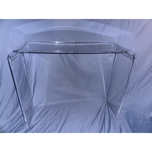 Monolithic Lucite Waterfall Console Table, American, Circa 1970s For Sale In Philadelphia - Image 6 of 10