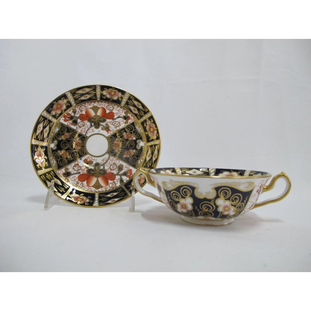 Japanese Early 20th Century Royal Crown Derby 2451 Traditional Imari Bone China Soup Cup Bowl & Saucer Set - 4pcs For Sale - Image 3 of 13
