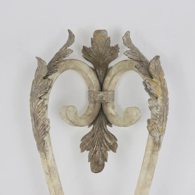 Vintage-Style White and Silver Hollywood Regency-Themed Wrought Iron Wall Lamps - a Pair For Sale In New York - Image 6 of 10