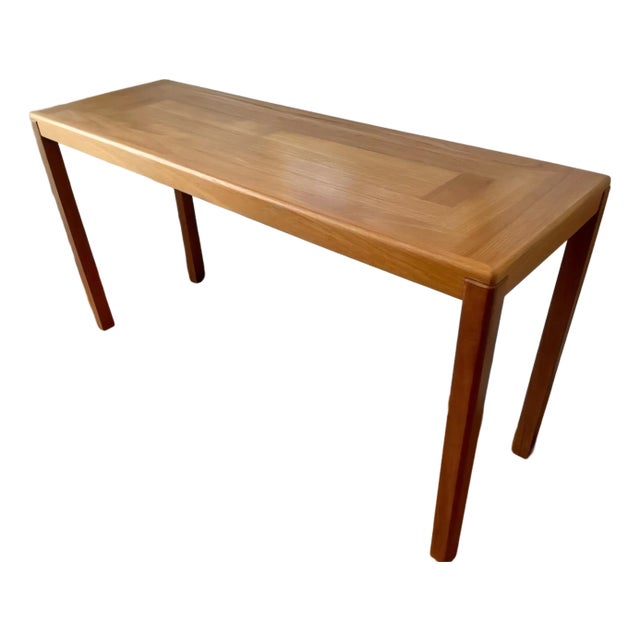 1960s Mid-Century Danish Modern Console Table by Vejle Stole- Og Møbelfabrik – Made in Denmark For Sale