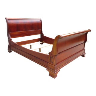 Ethan Allen 18th Century Mahogany Queen Size Sleigh Bedframe For Sale