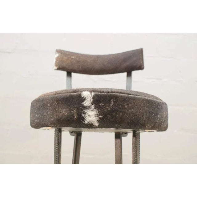 Black Set of Mid-Century Iron and Cowhide Bar Stools, 1960s For Sale - Image 8 of 18