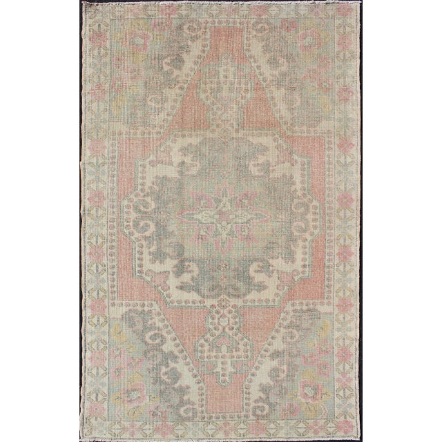 Oushak Rug From Turkey With Floral Medallion Design in Light Colors For Sale - Image 13 of 13