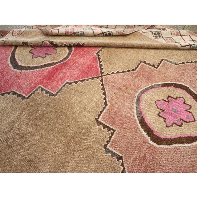 Galerie Shabab Collection Mid-20th Century Turkish Anatolian Room Size Carpet For Sale - Image 10 of 10