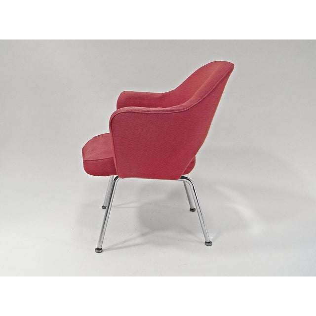 Eero Saarinen Executive Lounge Chair by Eero Saarinen for Knoll, 1980s For Sale - Image 4 of 9