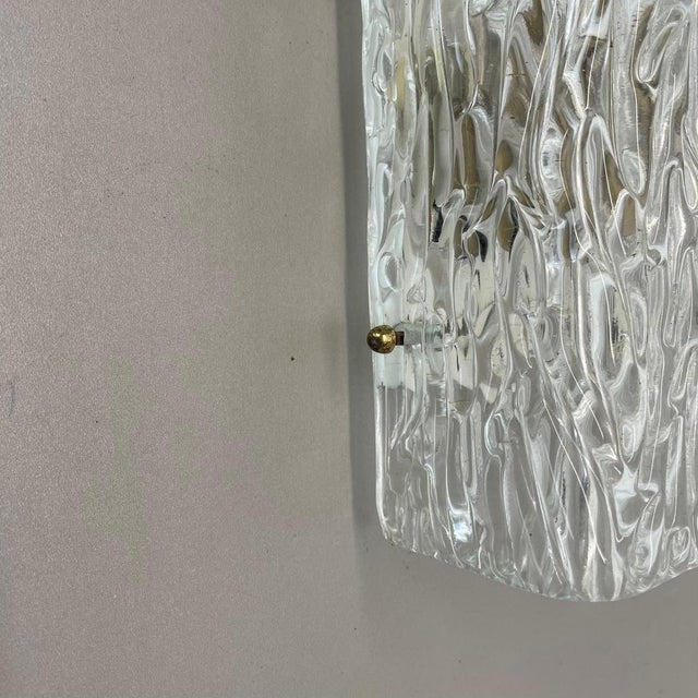 Metal Hollywood Regency Cubic Ice Glass Wall Light from Kalmar Leuchten, 1960s For Sale - Image 7 of 18