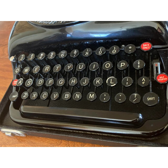 Vintage 1941 Original Remington Rand Streamliner Black Typewriter with Red Keys, Carrying Case, Serial Number For Sale - Image 9 of 12