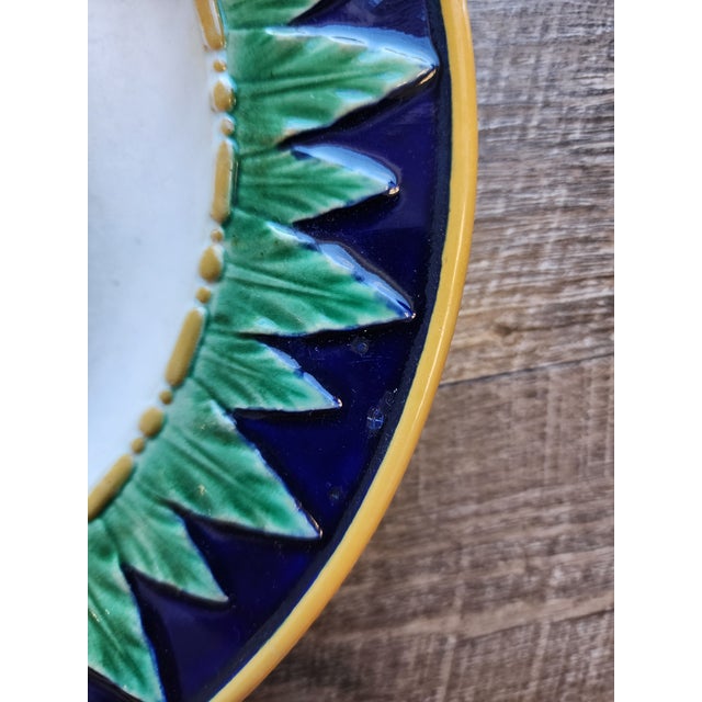19th C. George Jones Majolica 9" Luncheon/Dessert Plate With Acanthus Border For Sale - Image 12 of 14