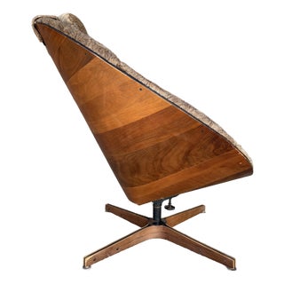 Large George Mulhauser Plycraft Mid-Century Modern Walnut "Cone" Swivel Lounge Chair For Sale
