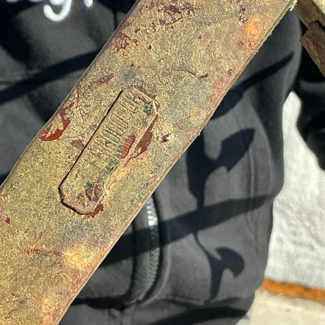 Vintage Regency Ferrocolor Spain Gilt Table For Sale - Image 10 of 11