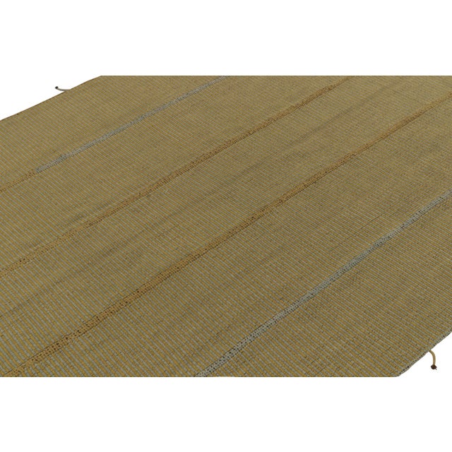 Handwoven in wool, a contemporary 9x12 Kilim from a bold new flat weave collection by Rug & Kilim. On the Design: Our “Rez...