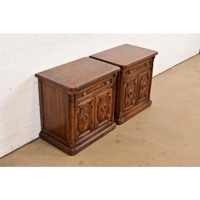 Drexel Heritage Drexel Heritage French Regency Louis XVI Burl Wood Nightstands, Pair For Sale - Image 4 of 15
