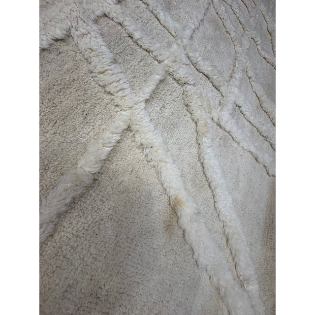 Rh Almora Wool Rug – 10' × 14' Cream | Hand-Knotted New Zealand Wool | Sculptural Abstract Contemporary Design For Sale - Image 11 of 18