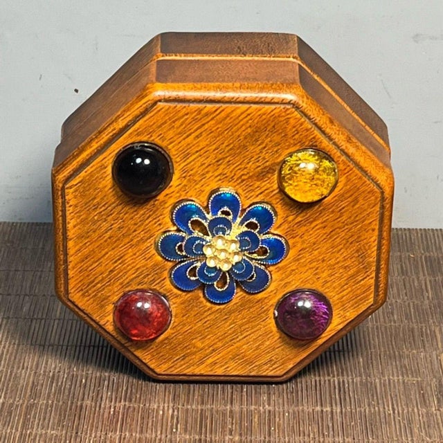 1970s Vintage Rosewood Octagonal Box | Faux Gemstone Inlay | Chinoiserie Trinket Box For Sale - Image 5 of 8