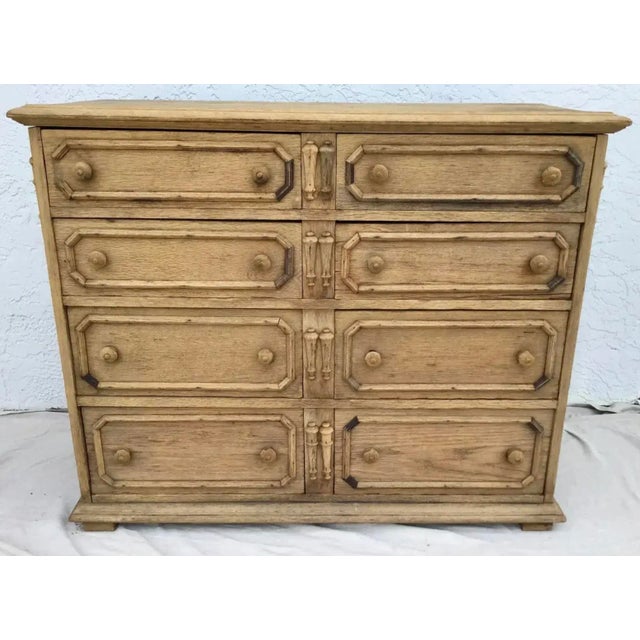 This is a beautiful English Jacobean style chest constructed using oak and pegged construction during the late 19th...