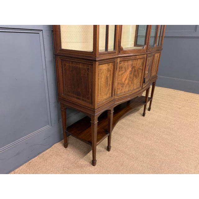 Inlaid Mahogany Display Cabinet from Maple & Co., 1900s For Sale - Image 6 of 18