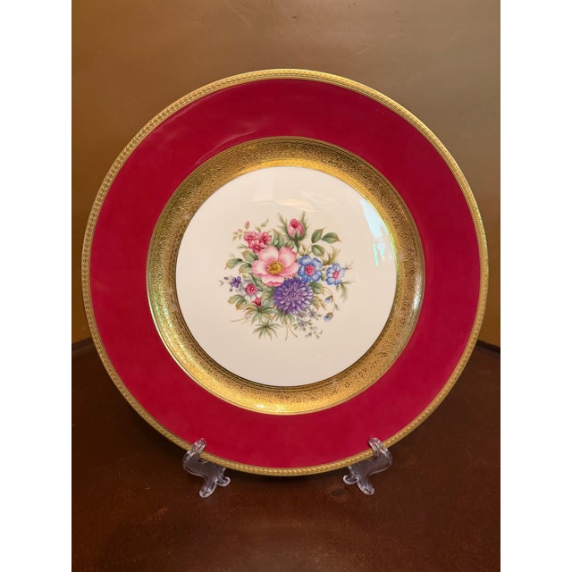 Rosenthal Bavaria #5554 Red and Gold Dinner Plates 11" - Set of 12 ca.1939 For Sale - Image 11 of 16