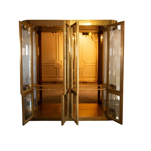 Mid-Century Modern 1970s Mid Century Mastercraft Brass Vitrine Cabinets - Pair For Sale - Image 3 of 12