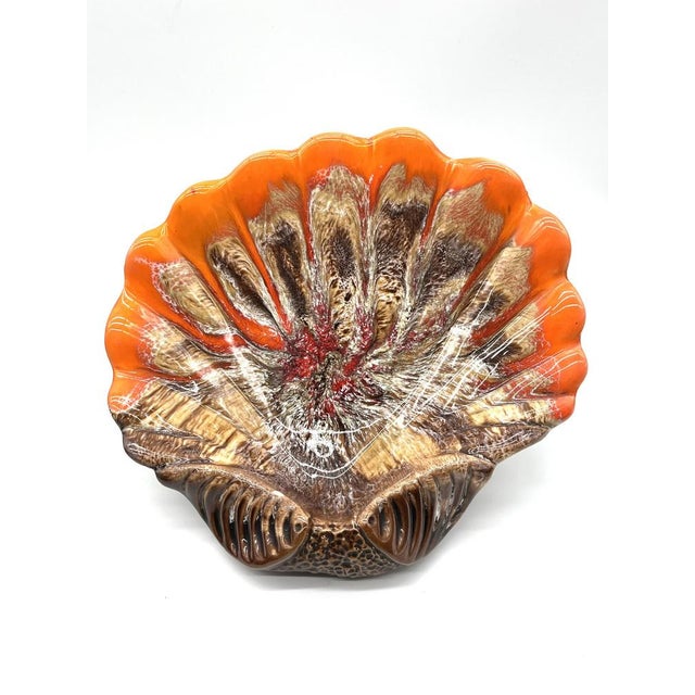 Vallauris Shell Bowl – 1960s/70s Mid-Century This striking ceramic shell bowl dates from the 1960s/70s and was crafted by...