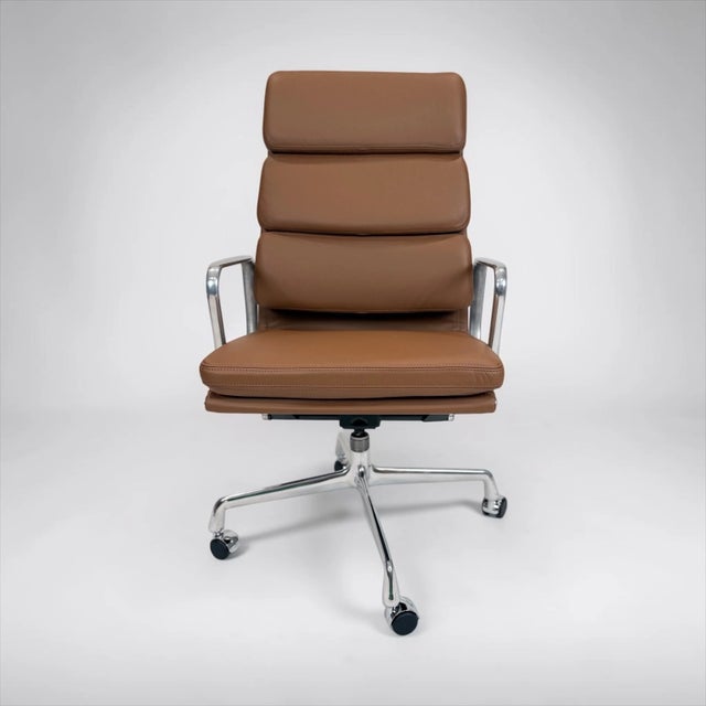 Herman Miller Late 20th Century Eames Aluminum Group Soft Pad Executive Chair by Herman Miller -Brown Leather For Sale - Image 4 of 9