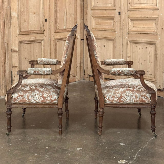 Pair of 19th Century French Louis XVI Carved Walnut Armchairs ~ Fauteuils For Sale In Dallas - Image 6 of 18