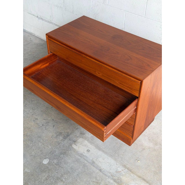 Wood Mid Century Danish Teak Vanity Dresser by Westnofa Flip Top Mirror Chest For Sale - Image 7 of 12