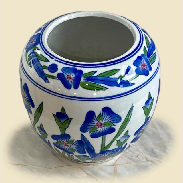 Vintage Mid Century Chinese Flower Vase in excellent condition! Hand painted porcelain with flower motif (Irises). Makers...