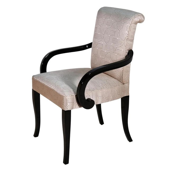 Art Deco Armchair, 1930s, in Very Good conditions. Designed 1920 to 1949