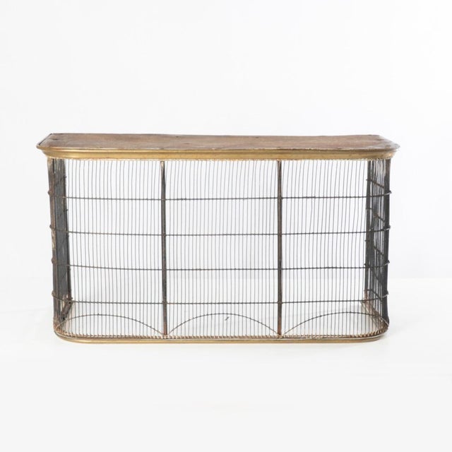 Traditional Federal Period Wire and Brass Fire Fender For Sale - Image 3 of 10