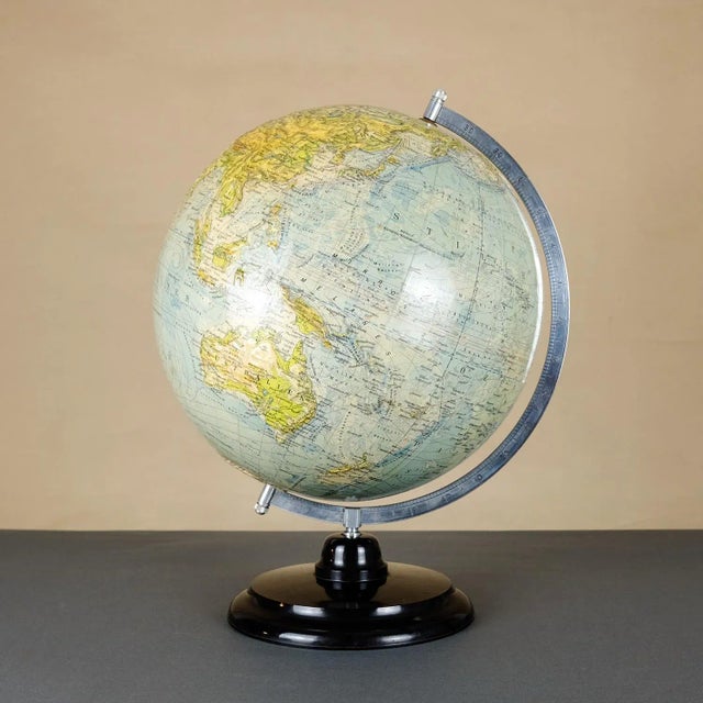 Physical Globe with Relief from Paul Räth Nachf. KG, Leipzig, 1957 For Sale - Image 4 of 15