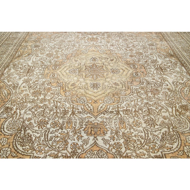 Textile 1900 Antique Indian Agra Wool Rug in Ivory and Tan With Medallion Design For Sale - Image 7 of 9