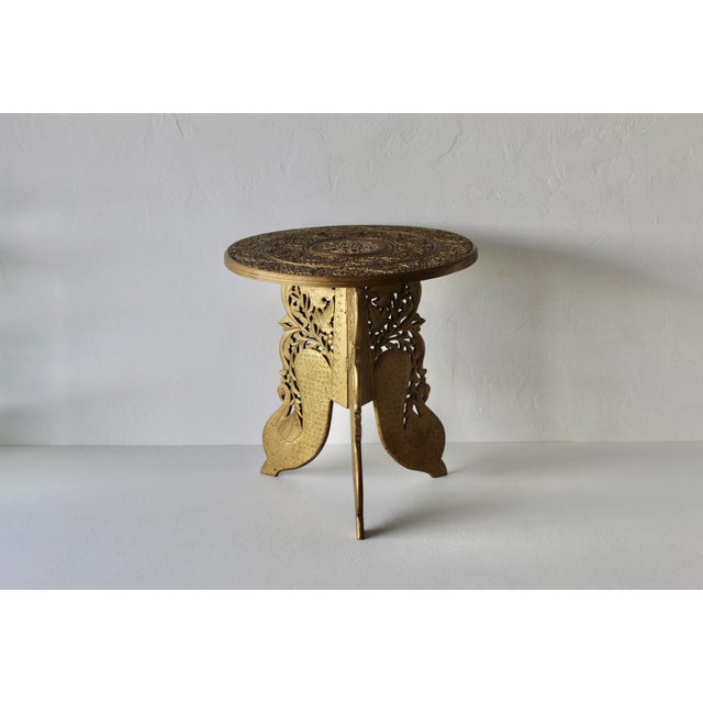 1970s Circular Anglo-Indian Brass Finish Wood Side Table For Sale In Miami - Image 6 of 11