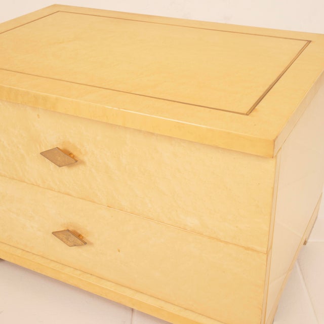 Italian Maple Burl and Brass Nightstands by Gianluigi Gorgoni for Fratelli Turri, 1980s, Set of 2 For Sale - Image 16 of 18