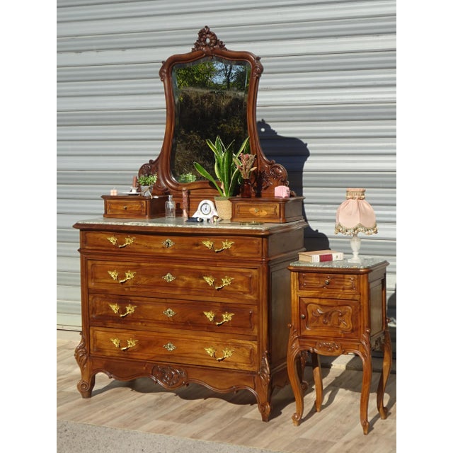 Louis XV Style Walnut Dressing Table, 1890s For Sale - Image 3 of 18