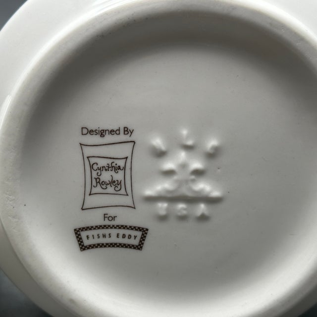Vintage Cynthia Rowley for Fishs Eddy “Fashion People” Creamer and Sugar Bowl Set With Lid For Sale - Image 10 of 10